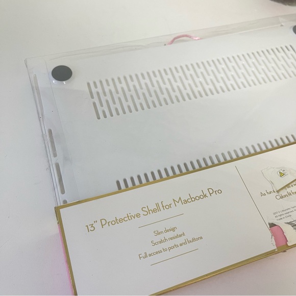 iHome Zoe 13” MacBook Pro White & Black Marble Laptop Cover - New! Reemoly - Picture 5 of 7